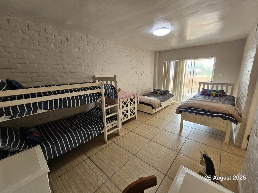 6 Bedroom Property for Sale in Jongensfontein Western Cape